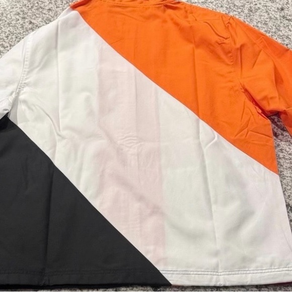 Tampa Bay Buccaneers New Era Windbreaker Size Medium, Creamsicle Orange Black - Picture 3 of 5